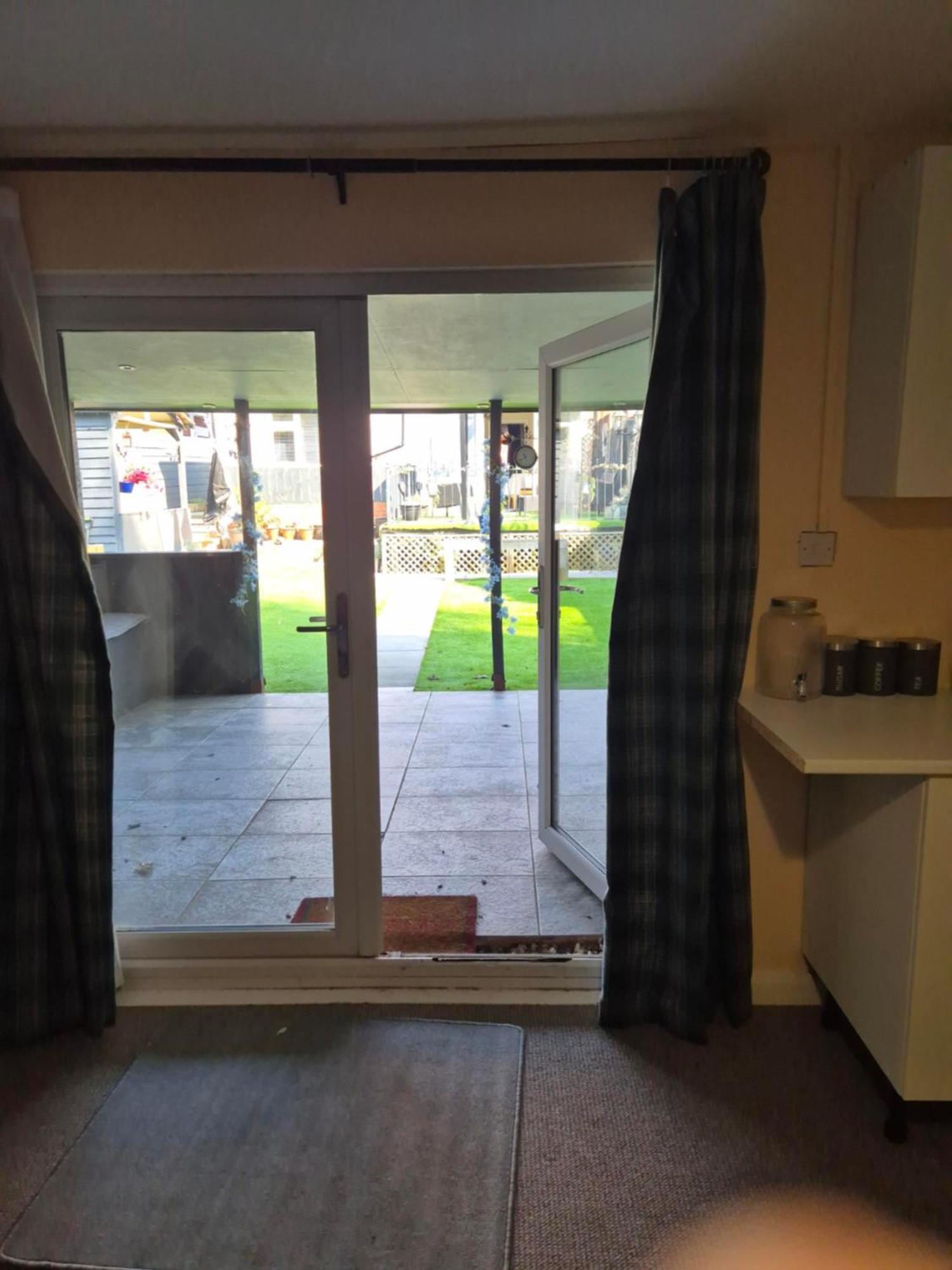 Accomadation Ρέξαμ Εξωτερικό φωτογραφία